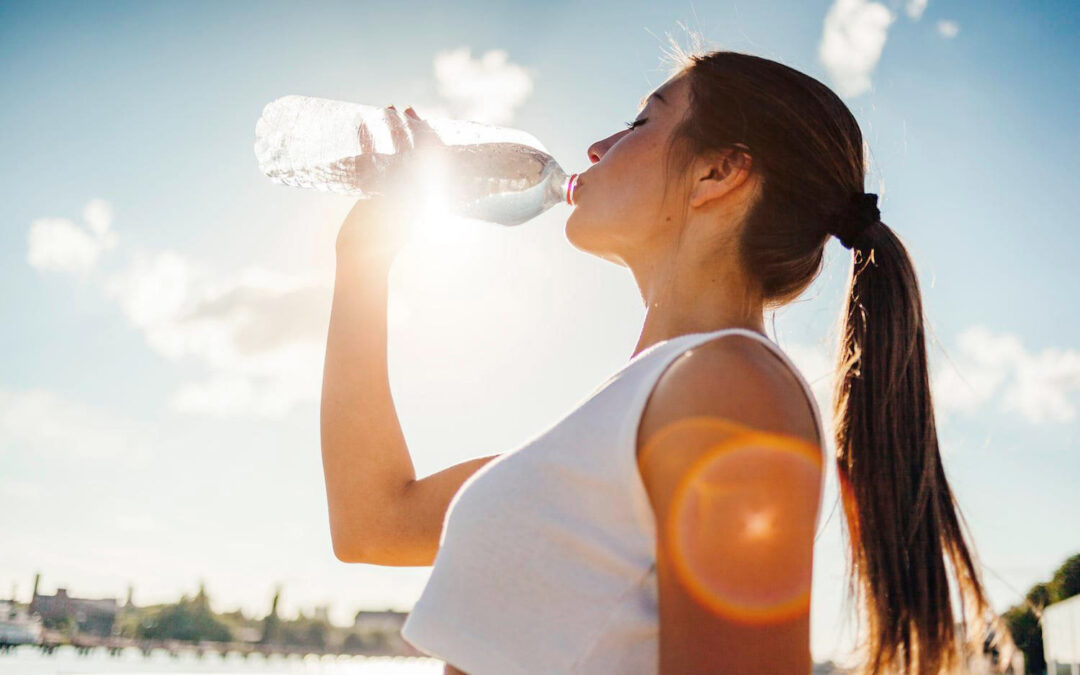 Déshydratation : les signes à surveiller et les bons réflexes pour s&rsquo;hydrater